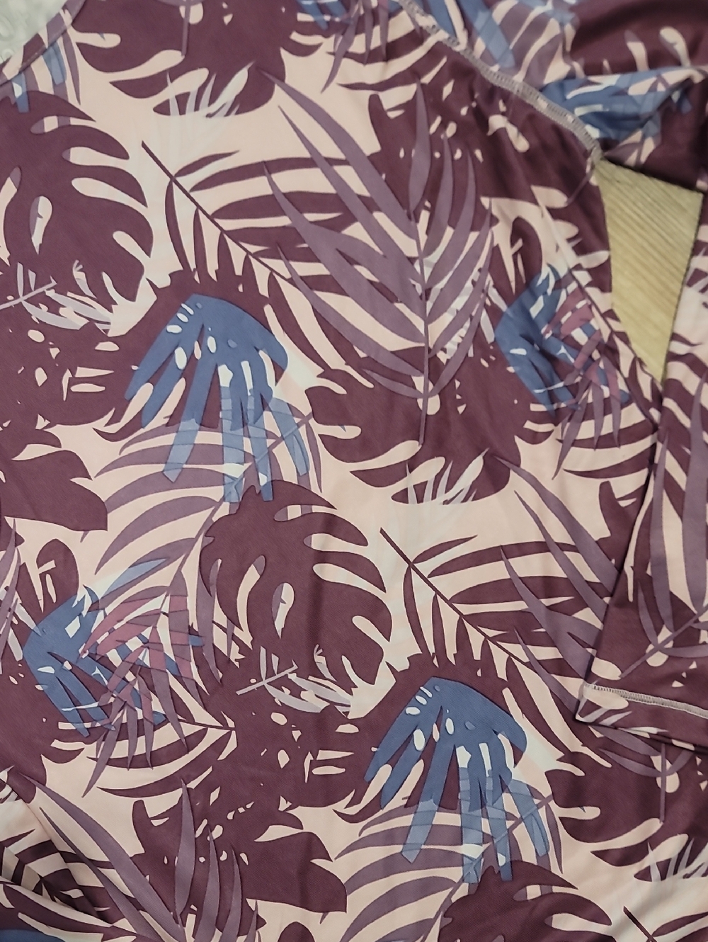 Like New Rash Guard - Picture 2 of 3